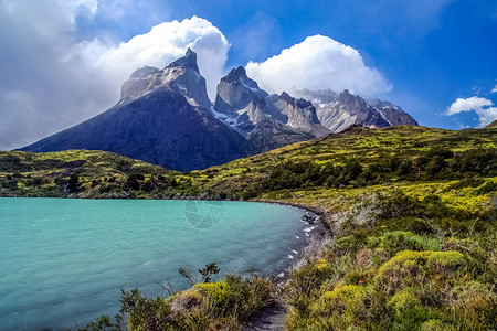智利南部帕塔哥尼亚的山峰Cuernosdel图片