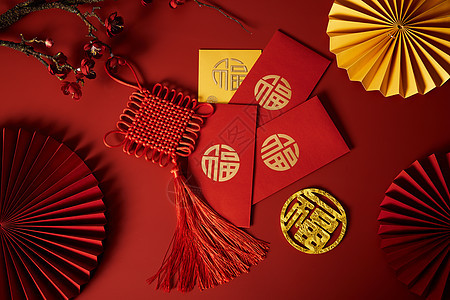 新年中国结与烫金红包图片