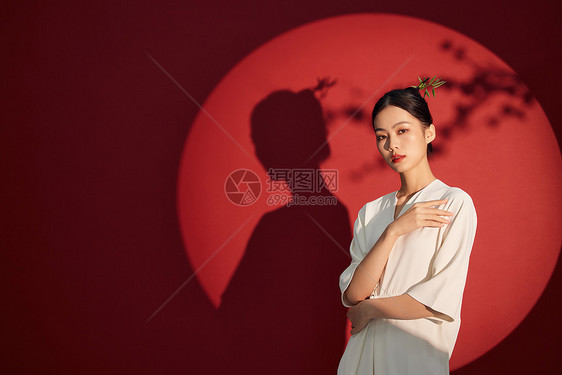中国风创意青年女性形象图片