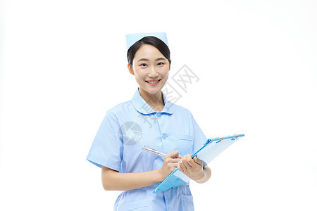 年轻女护士拿着文件夹形象图片