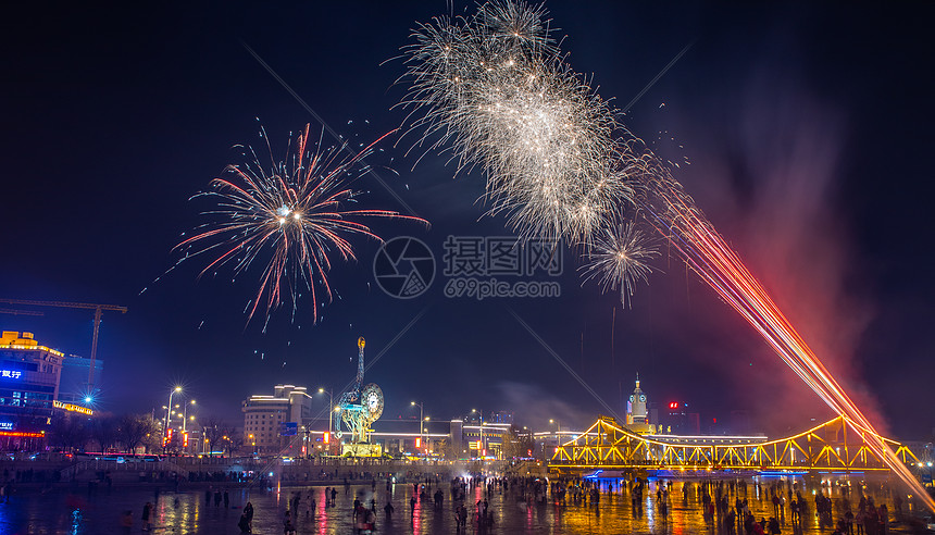 天津海河两岸风光与烟花夜景图片