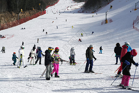 滑雪场山顶滑雪场高清图片