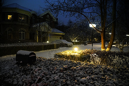 别墅区雪景图片