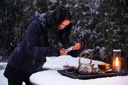 私家花园雪景高清图片