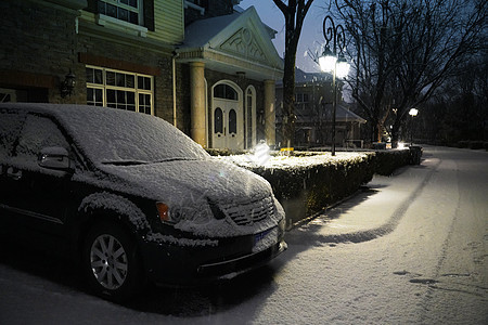 别墅区雪景图片