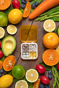 水果蔬菜和药盒高清图片