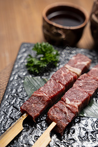 日式烤牛小排图片