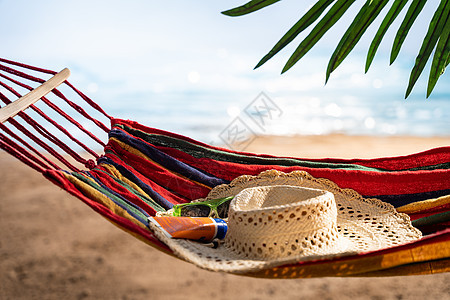 沙滩遮阳帽图片