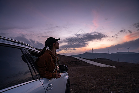 汽车， 休闲年轻女人自驾游背景