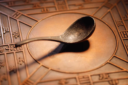 传统指南针司南图片素材