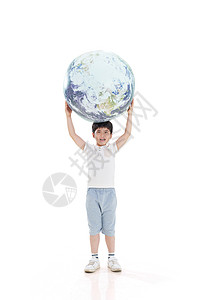 快乐的小男孩手托地球高清图片