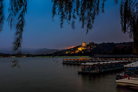 北京颐和园夜景图片