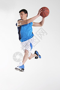 东方篮球运动员扣球图片