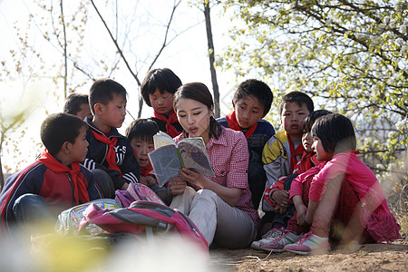 乡村老师和学生图片