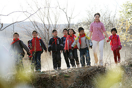 乡村老师和学生图片