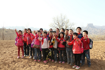 乡村老师和学生图片