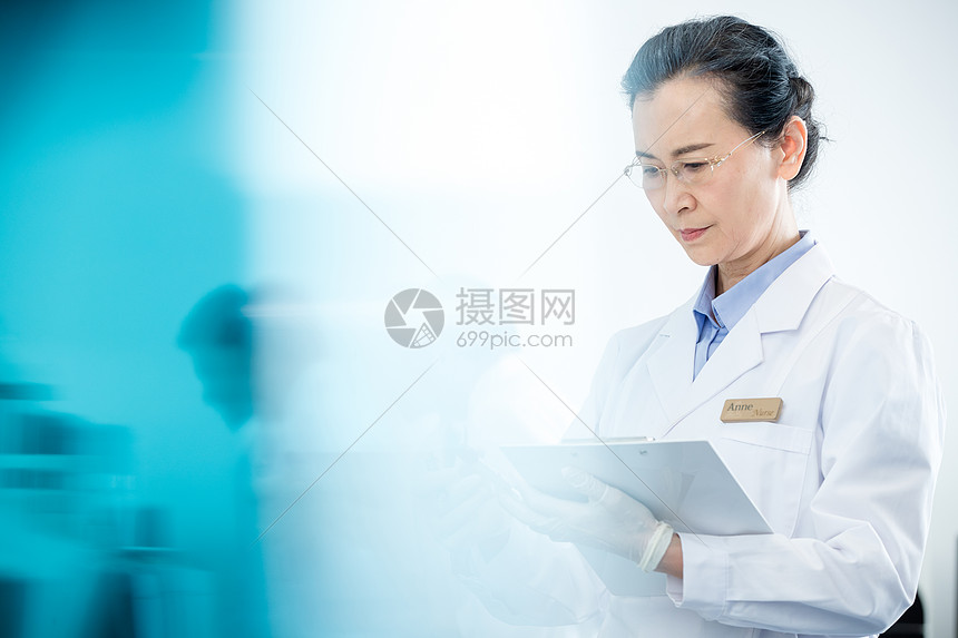 深入了解比賽策略和球員表現(xiàn)