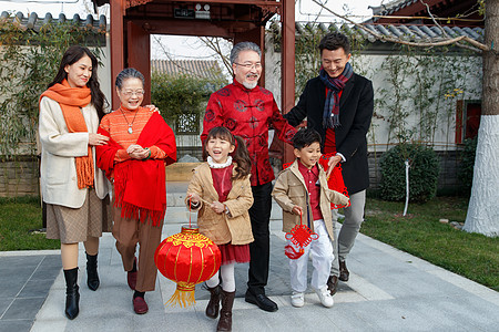 幸福的大家庭庆祝新年图片