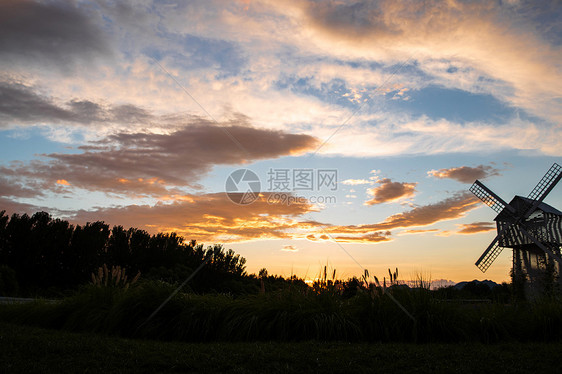 夕阳晚霞图片