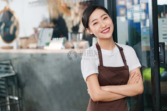 咖啡店的女服务员图片