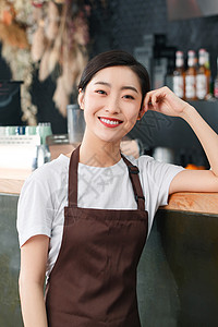 咖啡店的女服务员图片