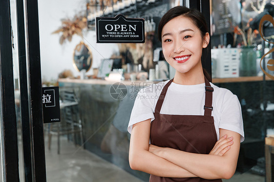 咖啡店的女服务员图片