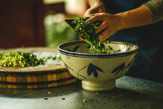 包饺子图片