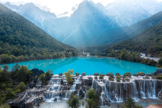 丽江玉龙雪山蓝月谷景区图片