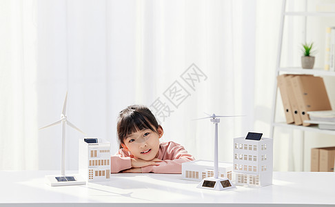 风力发电机模型和小女孩图片