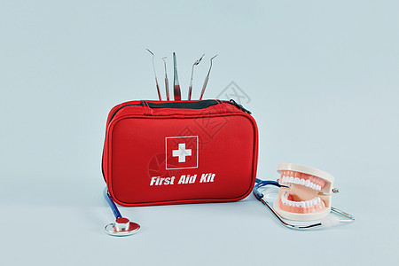 牙齿医疗器械急救包背景图片