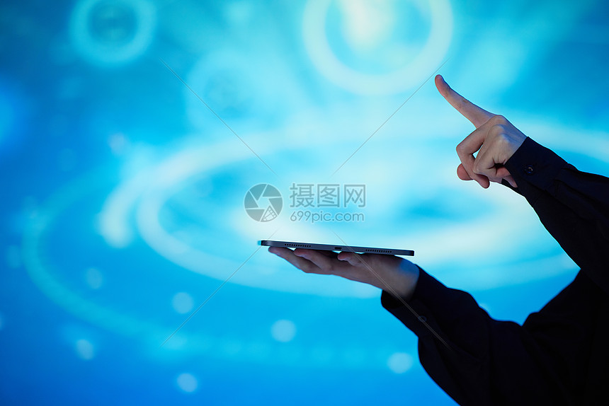 实时画面直击通德拉主场迎战波尔图关键对决