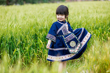 广西三月三壮族儿童民族服饰图片