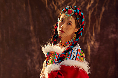 藏族少女形象背景图片