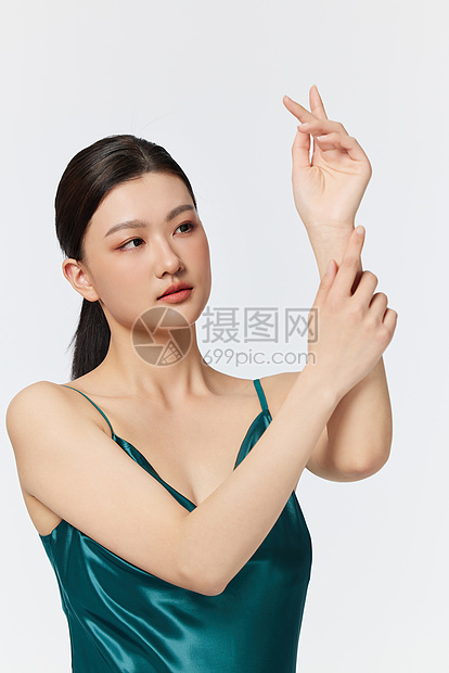 时尚女性美妆展示图片