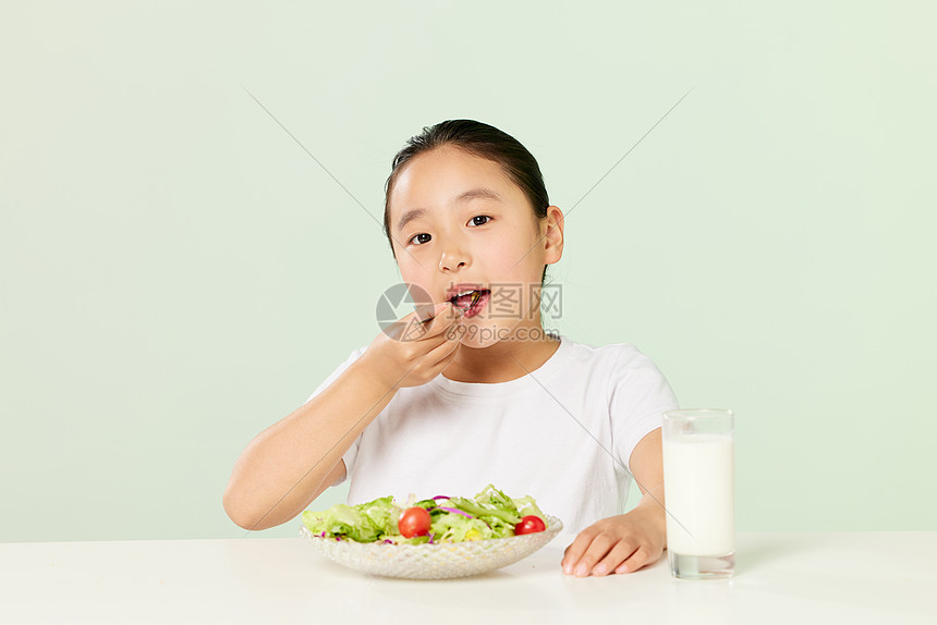 儿童开心饮食健康蔬菜图片