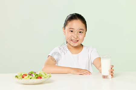 火龙果牛奶儿童健康绿色饮食背景