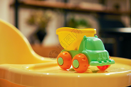 宝宝的玩具车儿童玩具车特写背景