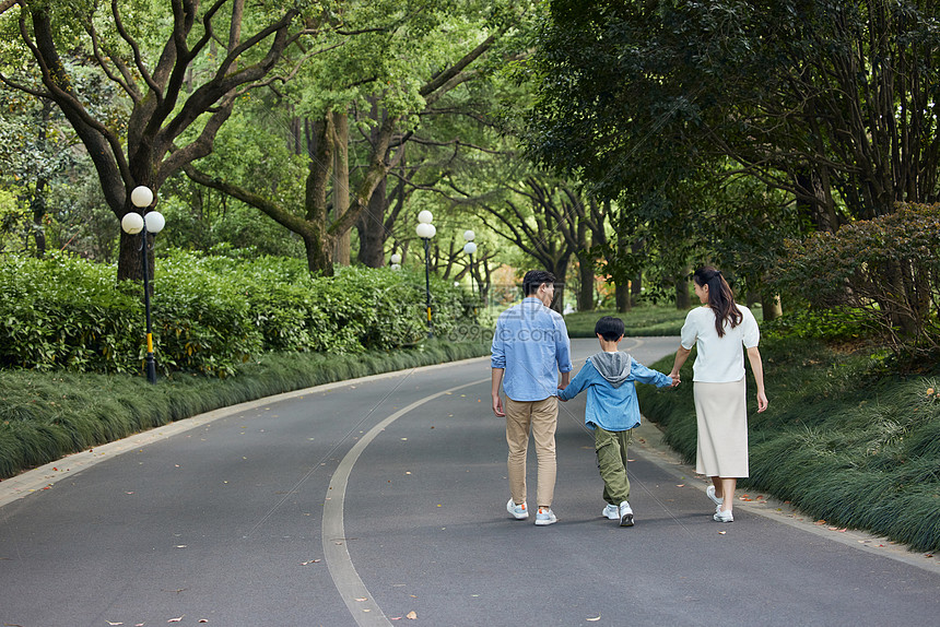 һ�����ڻ��⹫԰ɢ����Ӱ����ͼƬ����-����ͼƬ507712387-��ͼ��