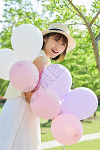 清爽夏日可爱女生与气球图片
