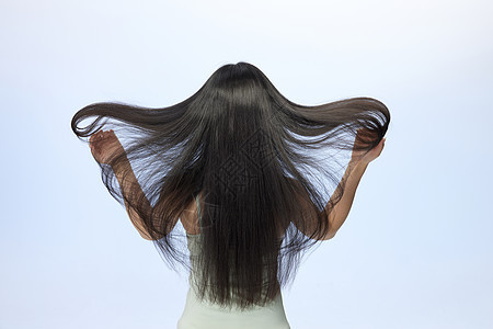 女性展示丝滑秀发背景图片