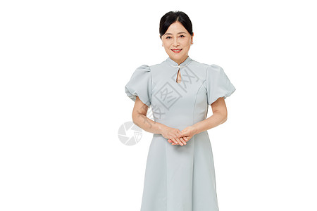 中年女性穿新中式礼服图片