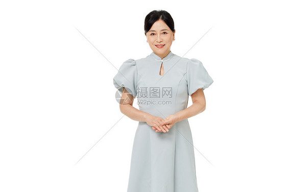 中年女性穿新中式礼服图片