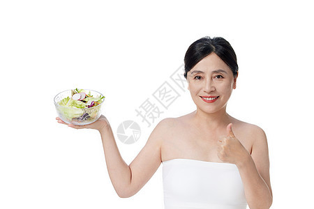 健康饮食的中年女性点赞形象图片