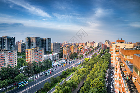 夕阳下的北京朝阳区朝阳北路图片