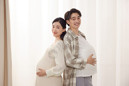 孕妇和大肚子爸爸合影图片