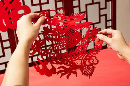 新年喜庆剪纸春节红色龙窗花背景