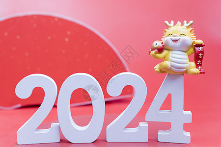 2024年新年龙年红色背景图片