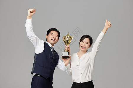 商务团队获得奖杯图片