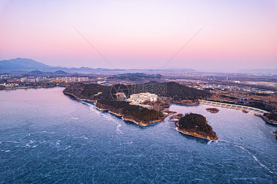 航拍夜景北京雁栖湖科学城图片