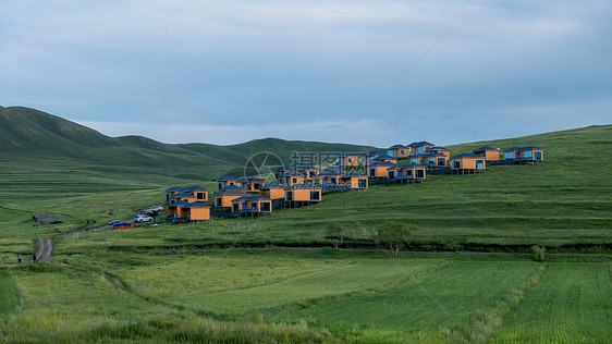 内蒙古红石崖4A旅游景区夏季风光图片